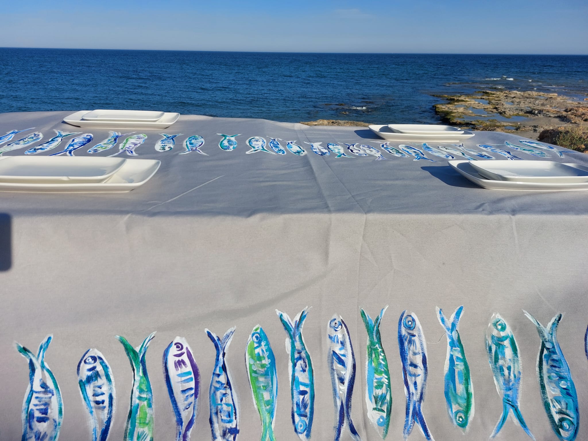 Mantel-mediterraneo-pintado-a-mano